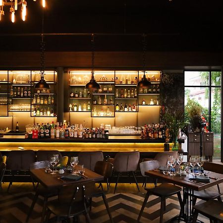 Отель Spice House Чиангмай Экстерьер фото